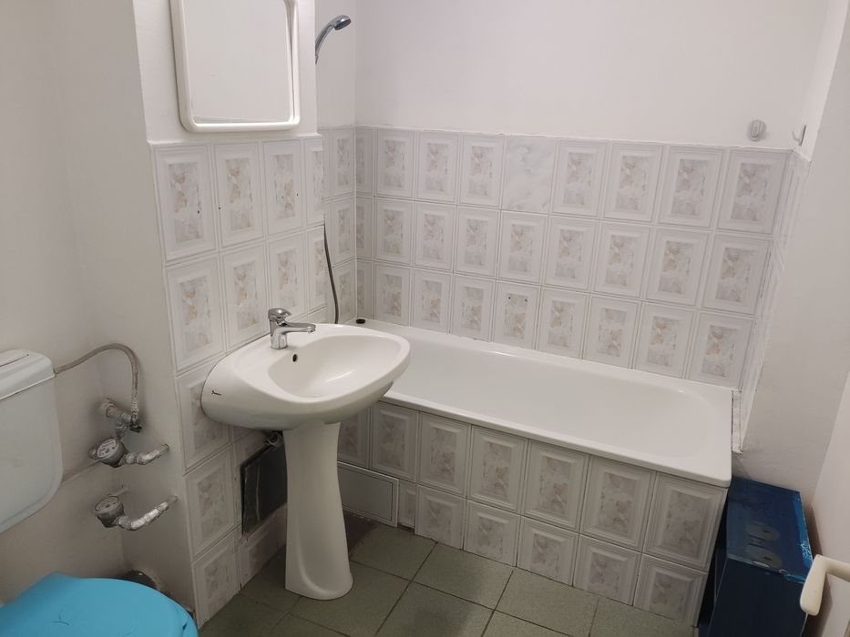 Ofer spre închiriere apartament cu 1 cameră