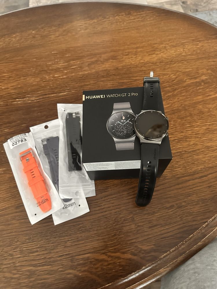 смарт часовник HUAWEI GT 2 Pro
