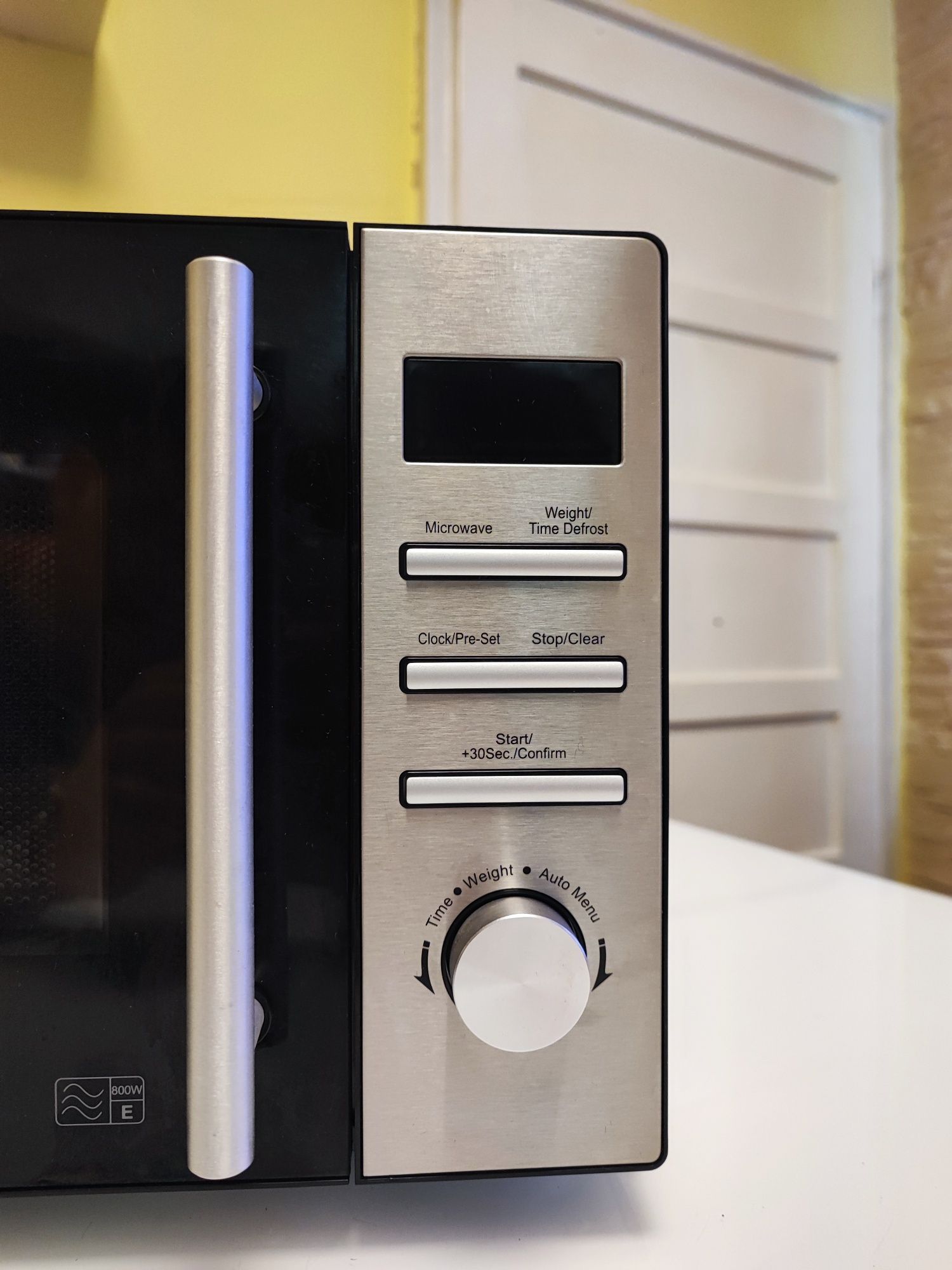 Микровълнова DeLonghi 20L. нова