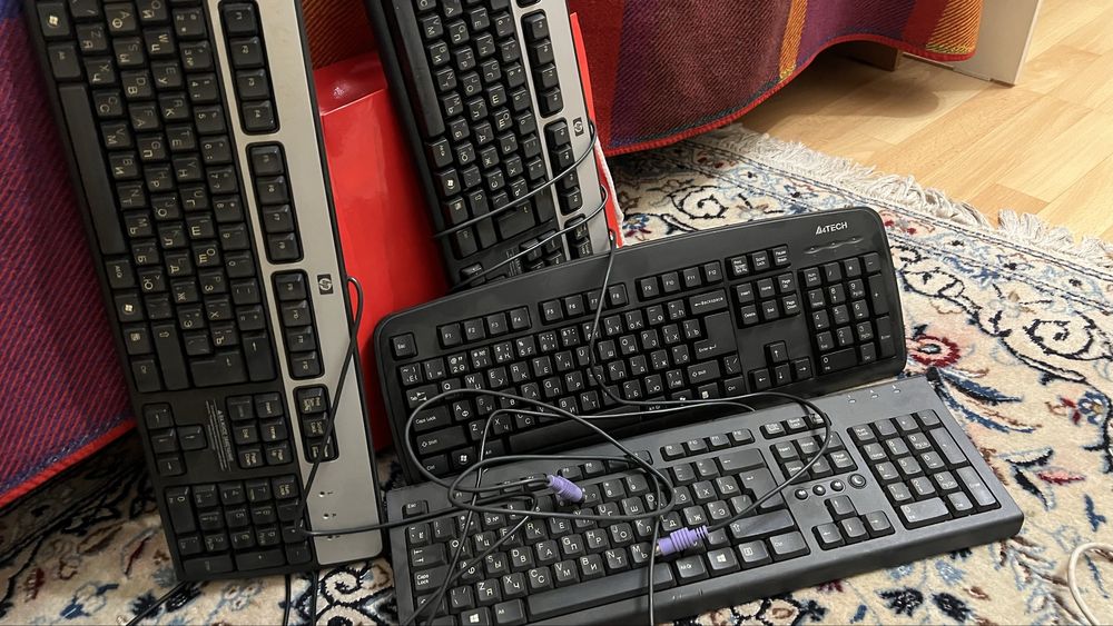 Четыре клавиатуры, 3 Hp, 1 A4tech