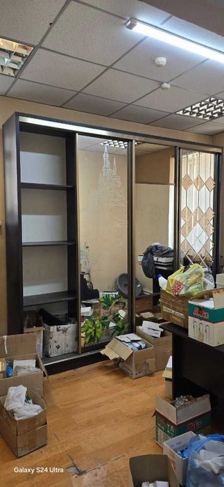 Продам шкаф и тумбу