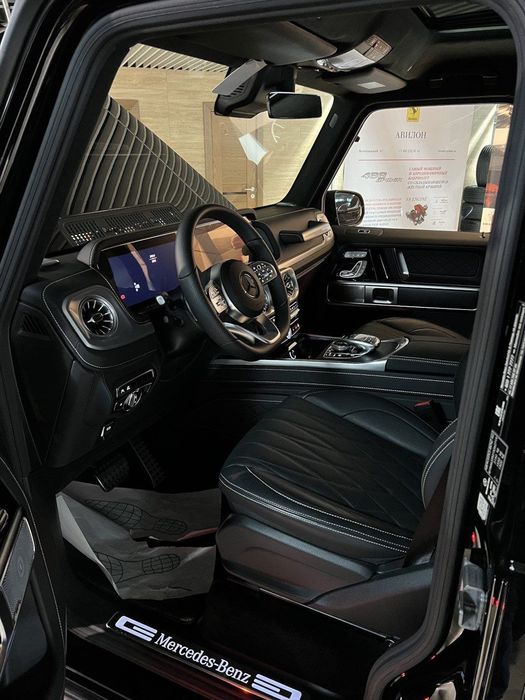 Mercedes-Benz G 500