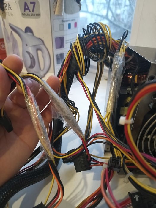 Блоки питания  один работает другой нет