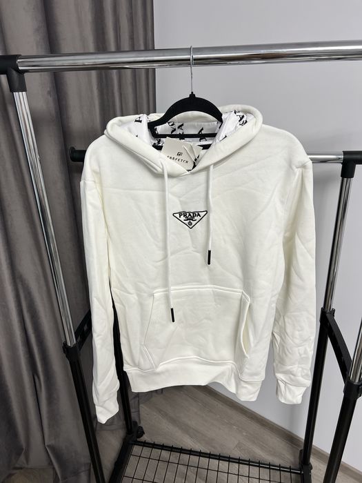 Hanorac PRADA super calitate