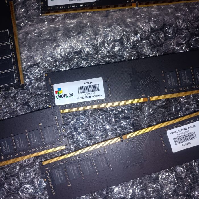 Продам оперативную память DDR4 8GB 2666MHZ MCPOINT