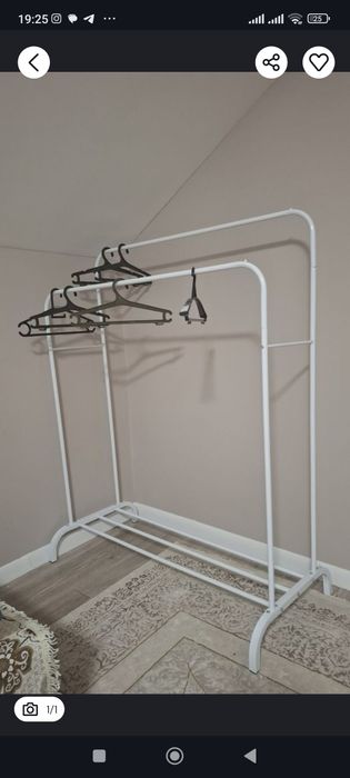 Вешалка белая отличная