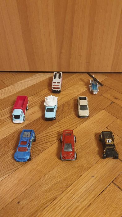 Детски колички,камиони Hot Wheels,Matchbox,карта на света,джип,булдозе