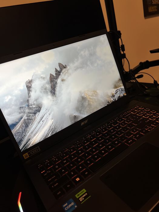 Laptop Gaming Acer Aspire 7 i5-12450H GeForce RTX 3050 4G