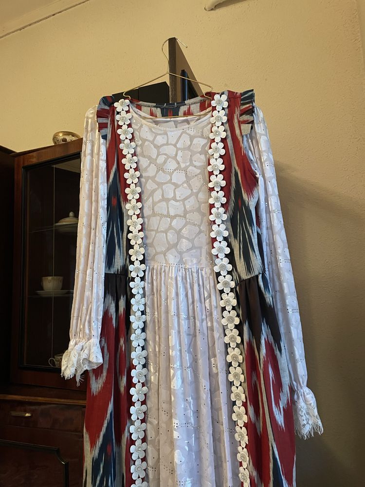 Ko’ylak abaya sotiladi