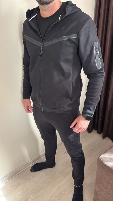 Мъжки спортни комплекти Nike