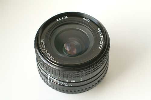 Обектив Pentacon Prakticar 24mm f/2.8 MC за Canon EF