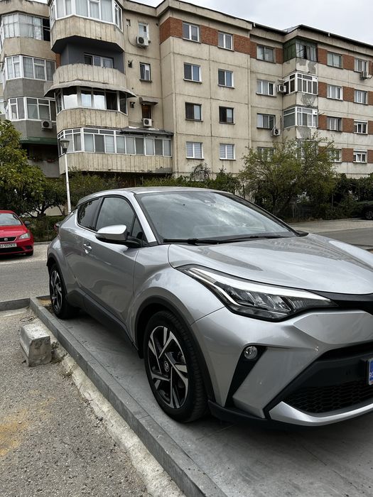 Toyota C-HR, 1.8 Hybrid, 2022, unic proprietar (inca 3 ani garantie)