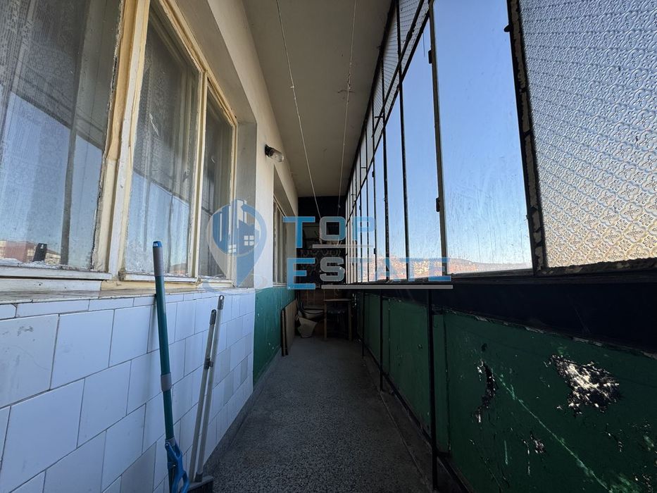 Продава се Двустаен апартамент в Велико Търново, Център - 41 кв.м за 1461 €/кв.м - Снимка #3