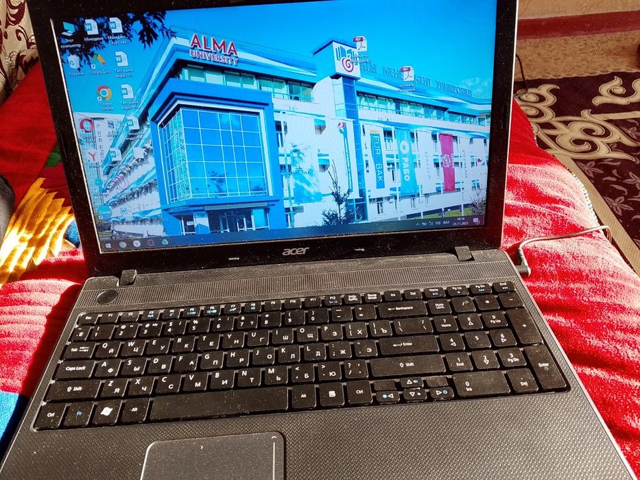 Ноутбук ,электроника