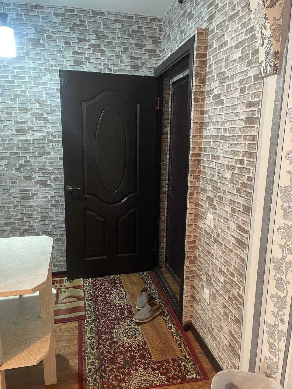 Корасу 6 массив 2/3/3, оилага (ЗАГС) ижарага берилади. Нархи 350 у.е.