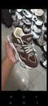 Обувки new balance valentino