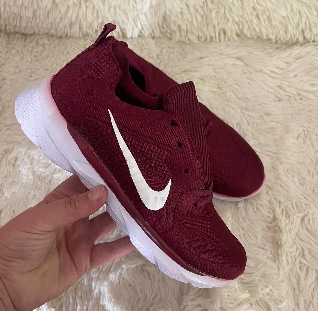 Adidasi unisex din pânză  Nike  la 2 perechi reducere
Vișiniu 36 37 38