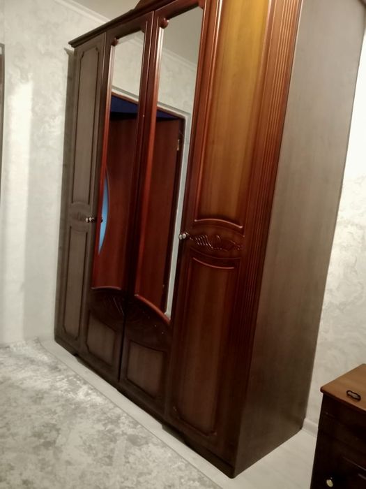 Спальный гарнитур
