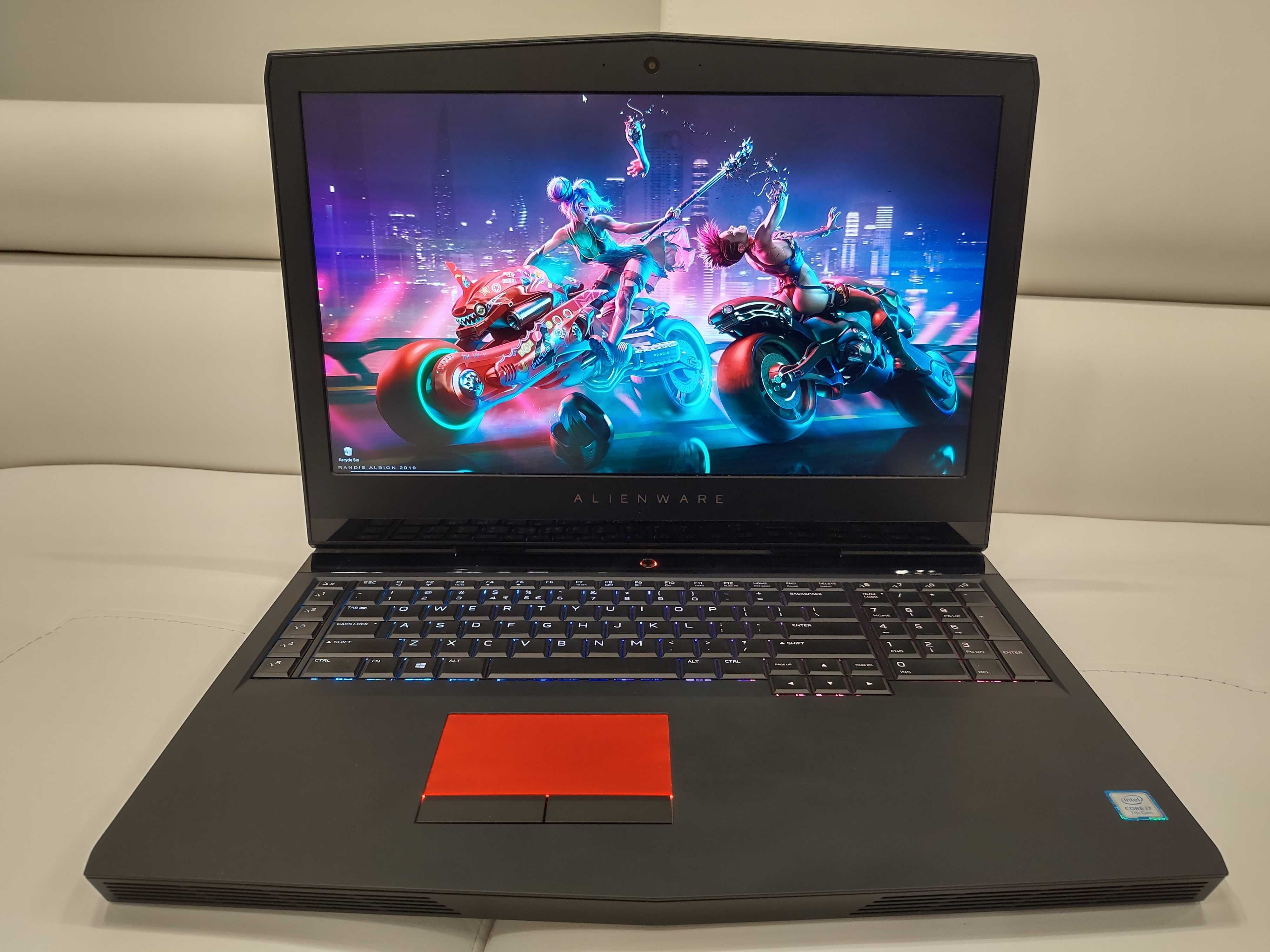 Laptop gaming Alienware 17"  ,intel core i7 ,video GTX 1080, ram 32 gb