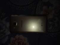 Telefon srochna sotiladi