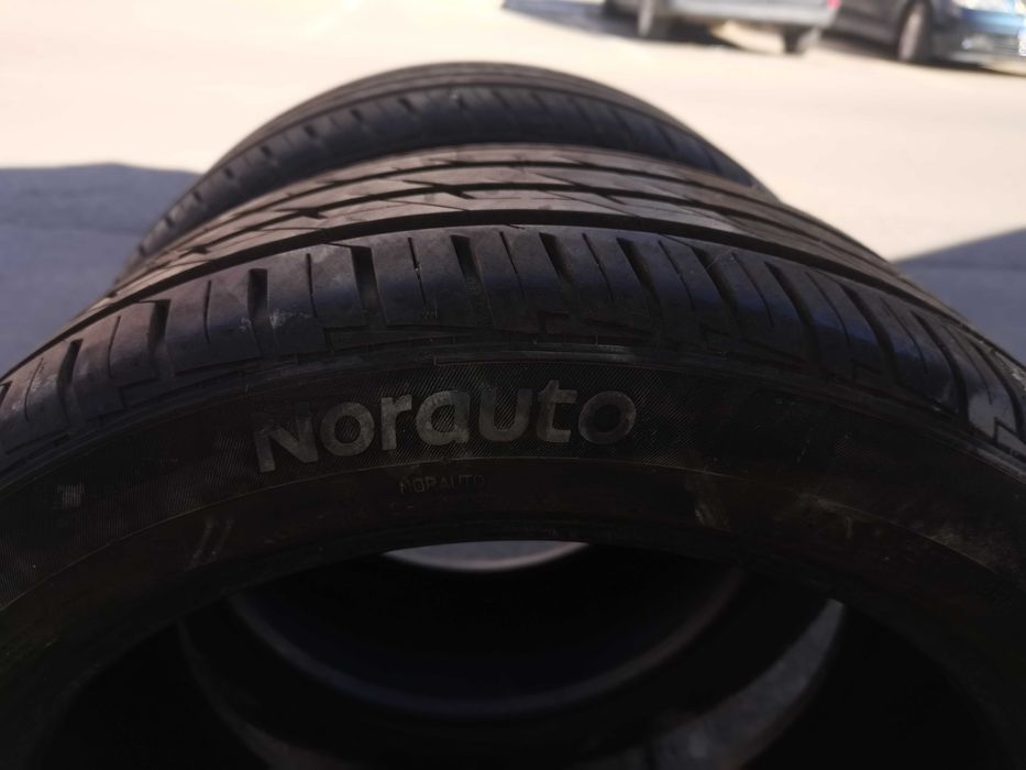 Vând 4 anvelope de vară runflat 225 45 17