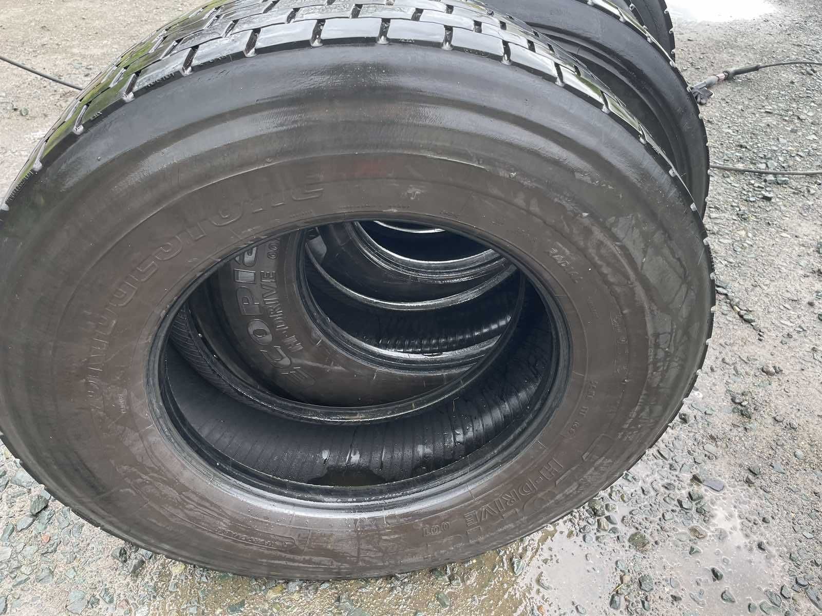 Гуми-315/70/22.5 Michelin , Bridgestone