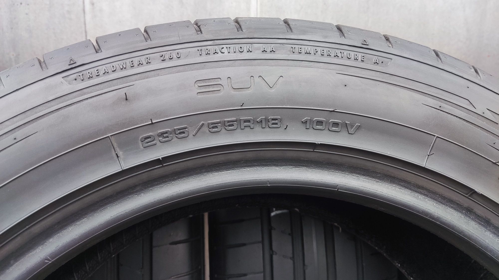 4бр. летни гуми 235/55/18 Dunlop SP Sport Maxx RT2, SUV
dot21
6.5mm
До