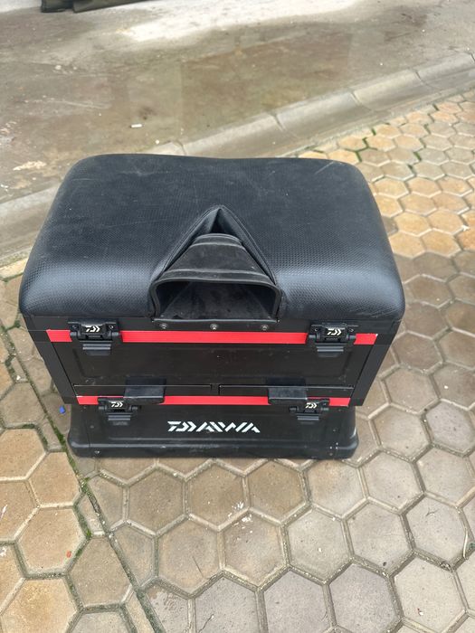 стол за риболов Daiwa