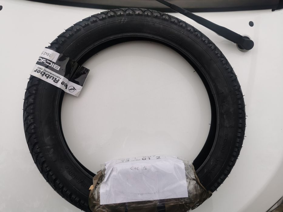 Cauciu + cameră 16/2.5