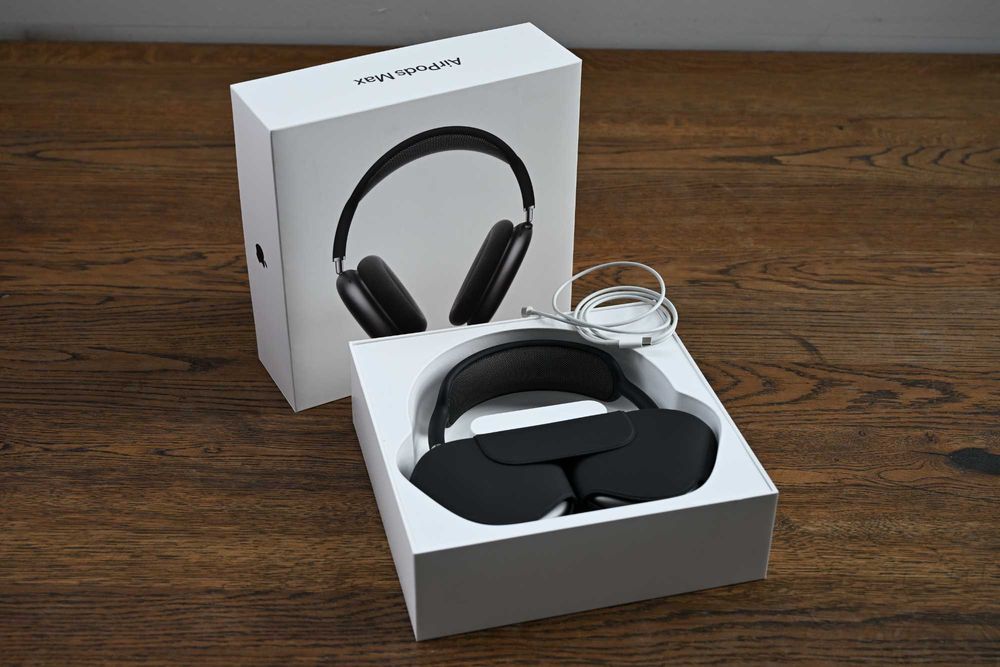 AirPods Max Midnight Black – ca noi + CADOU cablu incarcare 2m