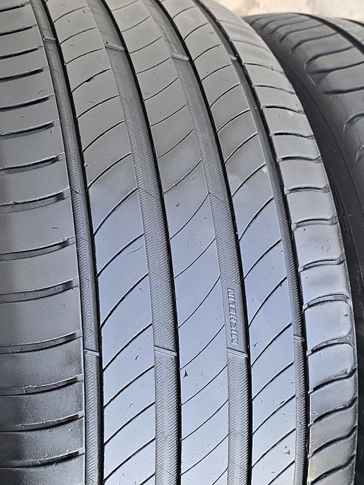 245 45 17 Michelin
