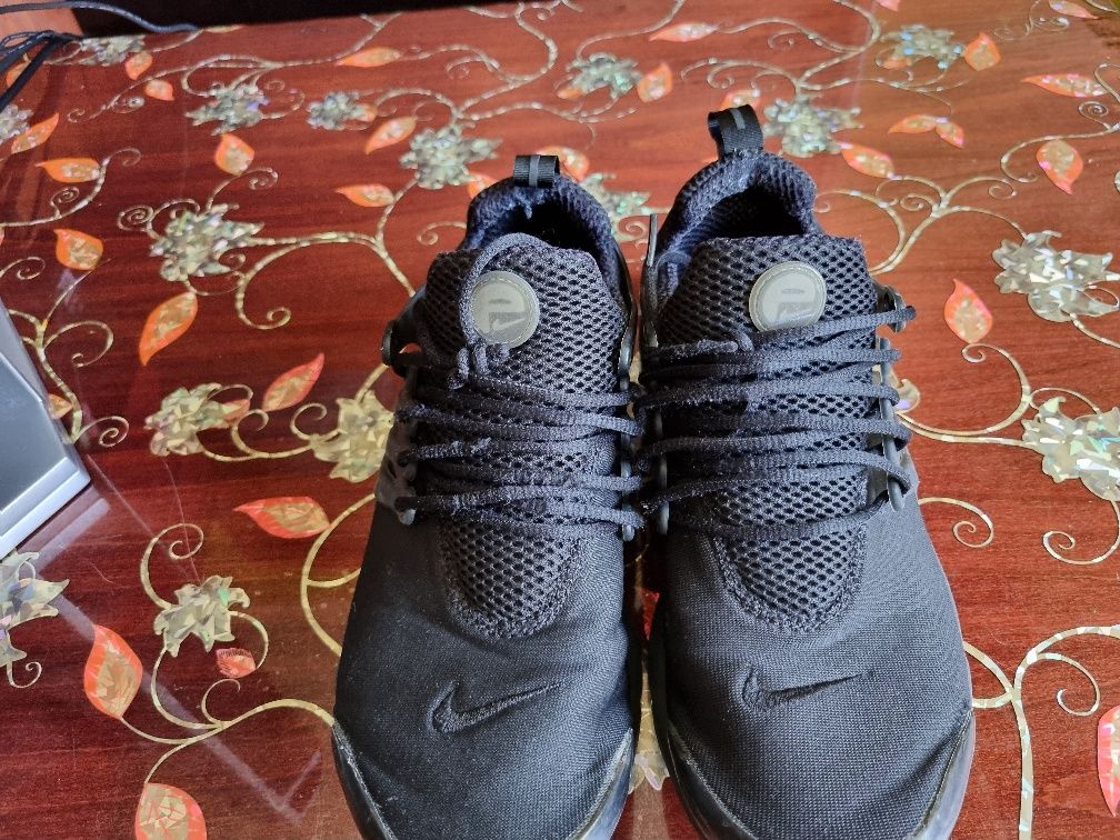Adidași originali