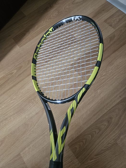Babolat Pure Aero 300 ca Noua Pure Aero VS Maner 3