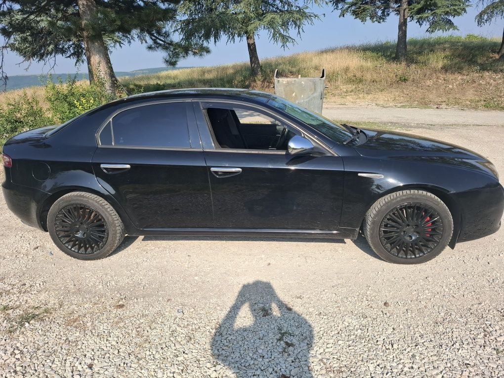 Алфа Роме 159 JTDM Италия