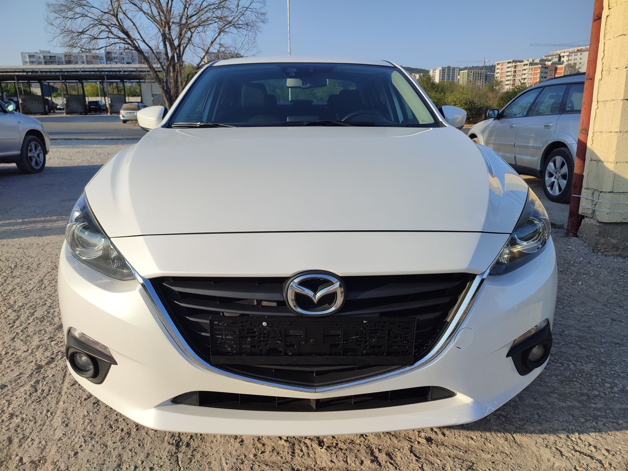 Mazda 3 2.0i седан
