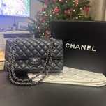 Geantă Neagră Chanel din Piele Naturala Granulată