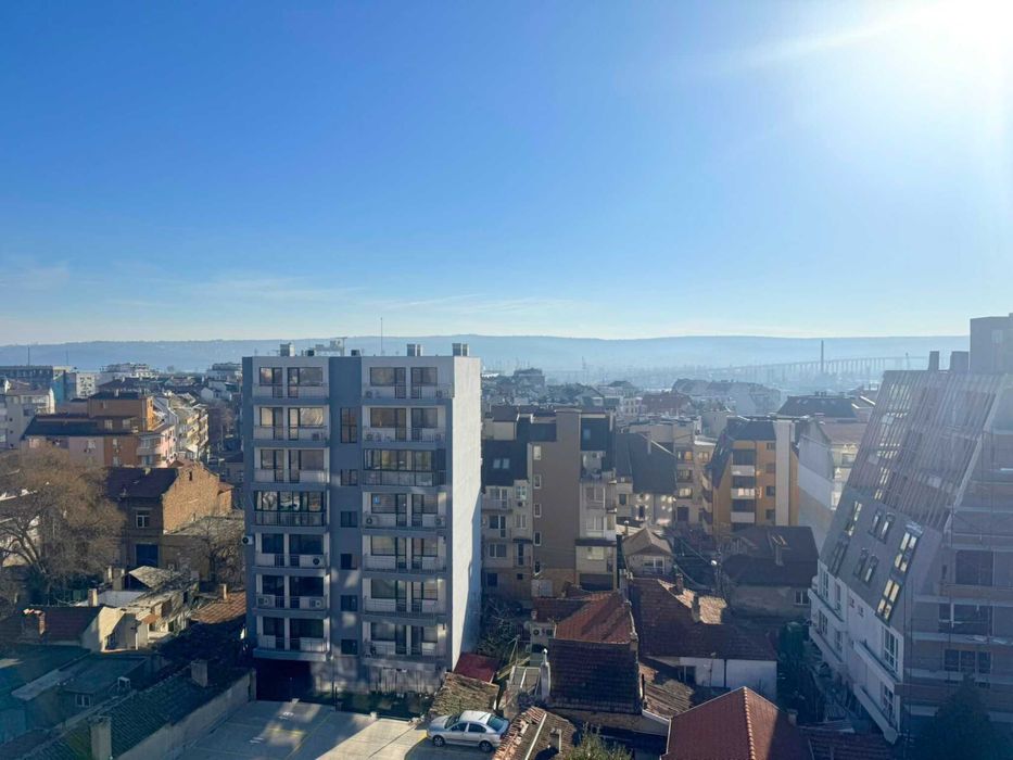 Продава се Тристаен апартамент в Варна, Център - 154 кв.м за 942 €/кв.м - Снимка #4