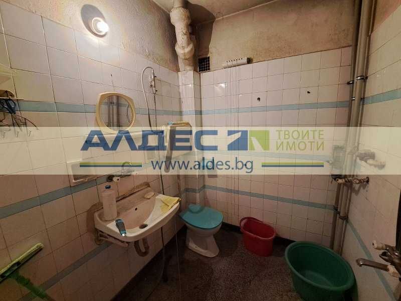 Продава се Двустаен апартамент в София, Гоце Делчев - 69 кв.м за 3053 €/кв.м - Снимка #9