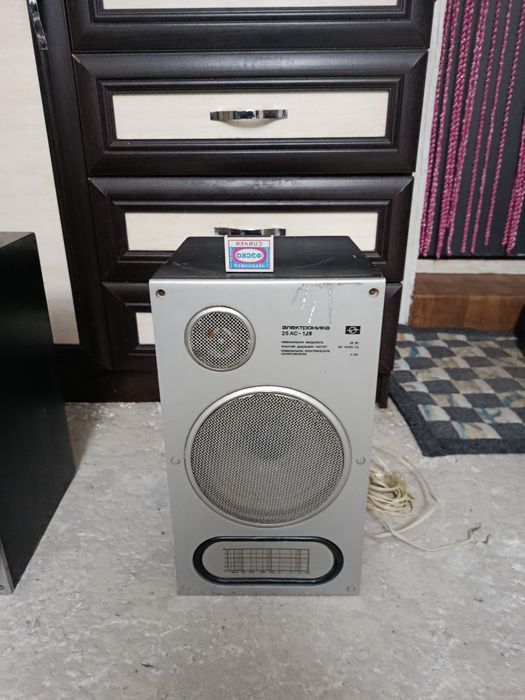 Продам колонки модель электроника