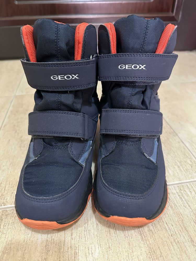Детски боти на GEOX
