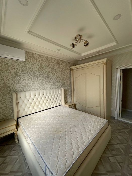 Срочно новостройка 2в3/3/3 площадью 81м.кв с ремонтом