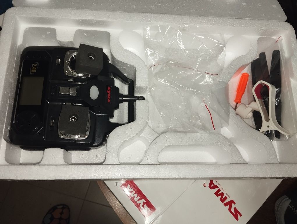 Дрон с камера Syma X5SW Explorers 2