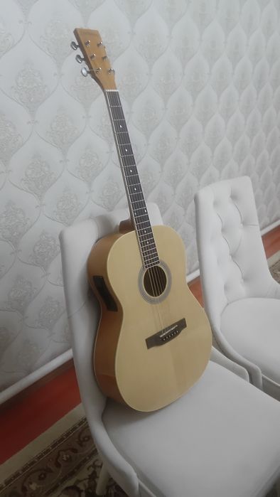 Электроакустическая гитара Levinson