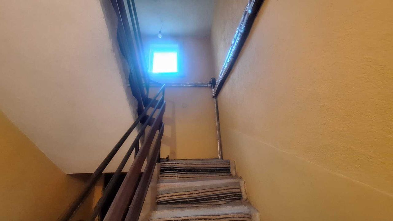 Продава се Къща в с. Вакарел, Област София-област - 188 кв.м за 852 €/кв.м - Снимка #9
