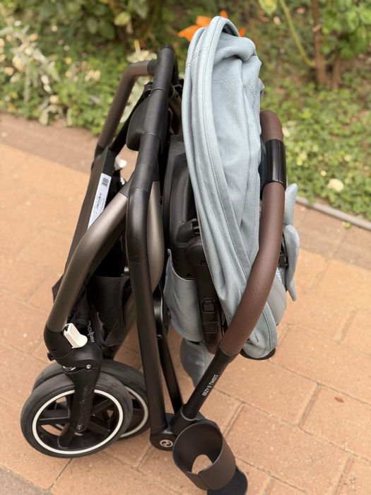 Cybex Gold Eezy S Twist 2 in 1 + scoica Cybex Platinum Cloud T i size