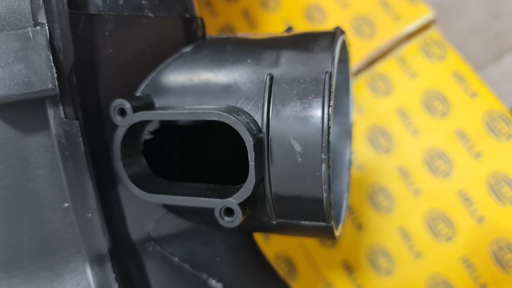 Carcasa filtru aer BMW 1 2 3 4 f20 f21 f30 f32 f34