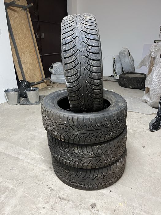 235/60 R18 Triangle