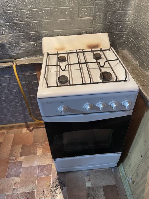 Продам газ плита буу