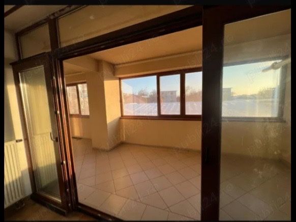 VÂNZARE apartament bloc Perla