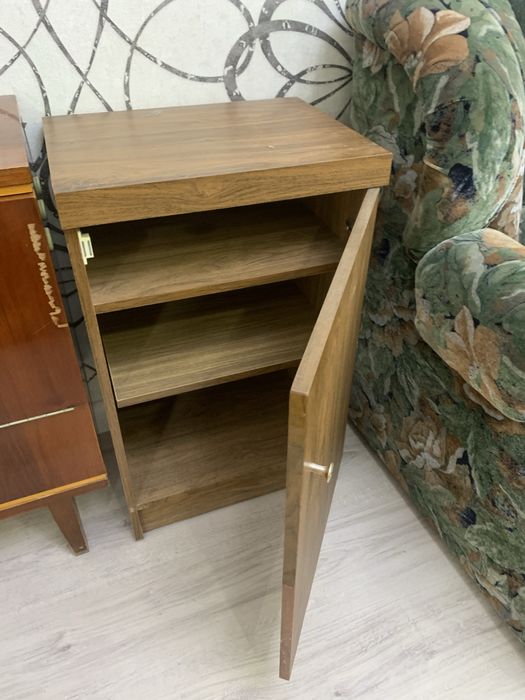 тумбочки  комод 2 штуки б/у